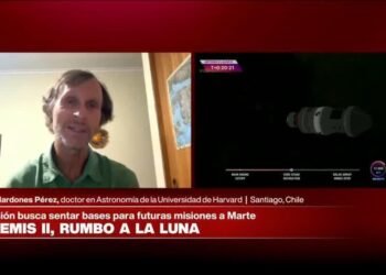 Artemis II deja la órbita terrestre y emprende el camino a la Luna