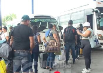 Aumento flujo pasajeros por asueto de la Semana Santa