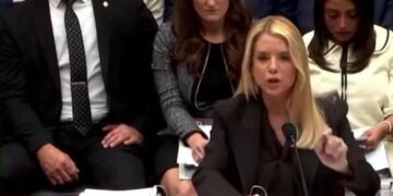 Pam Bondi destituida por Trump: las claves de su salida de la Fiscalía de EE. UU.
