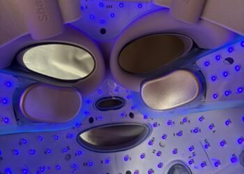 Reseña: Probamos Shark CryoGlow, la máscara LED que hace crioterapia